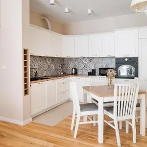 **** Hotel apartamentowy Go - Polska